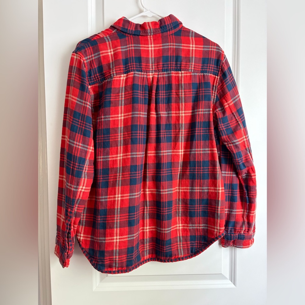 Madewell Red and Navy Plaid Button-Down Shirt with contrasting plaid lining - Picture 4 of 6